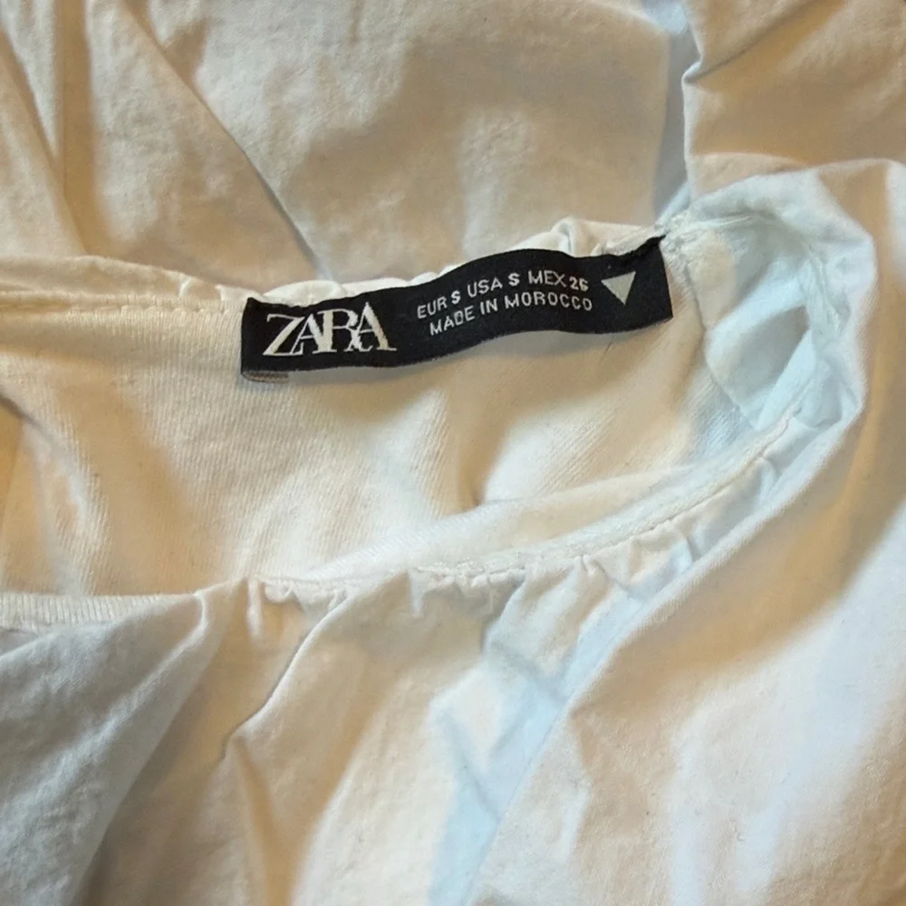 Zara white Puff Sleeve Top